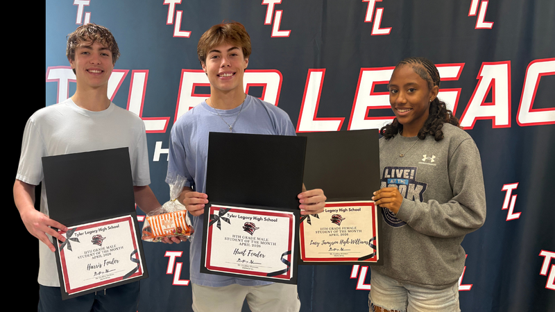 Junior of the Month: Harris and Hunt Fender and Lacy Jamyson High-Williams