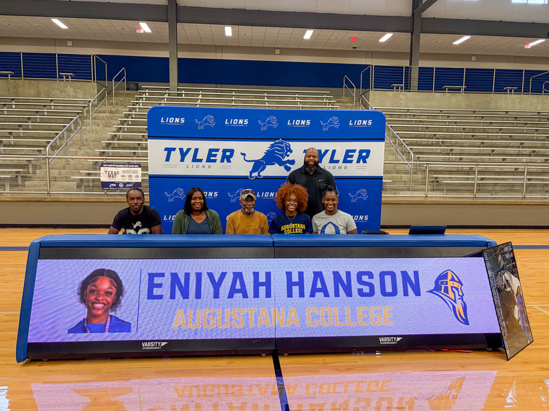 Eniyah Hanson signs to Augustana College.