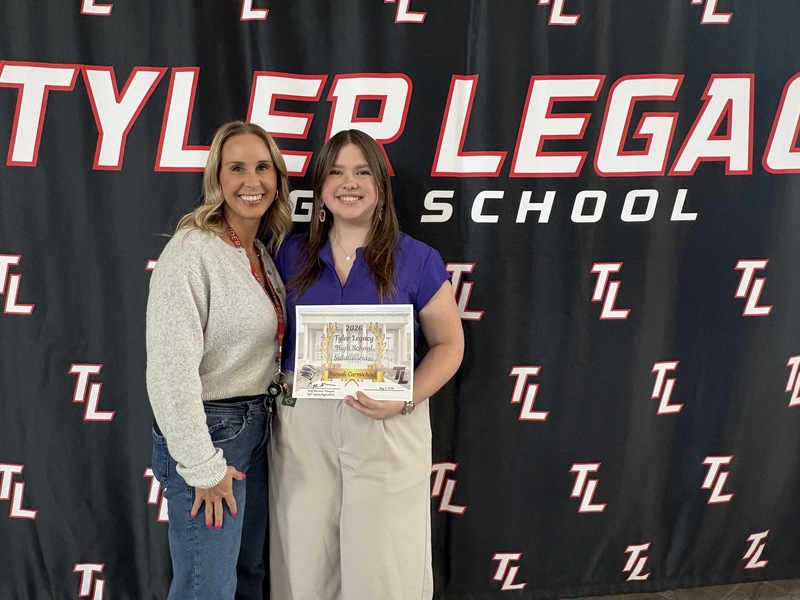 Salutatorian: Kenadi Carmicheal