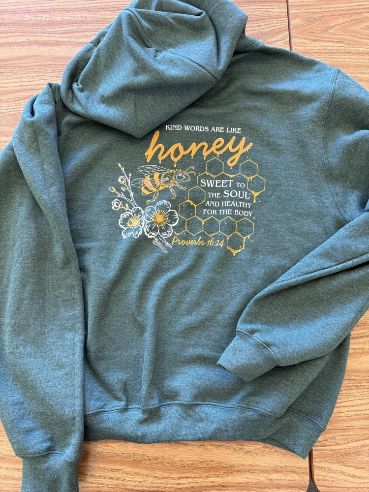 bee pullover