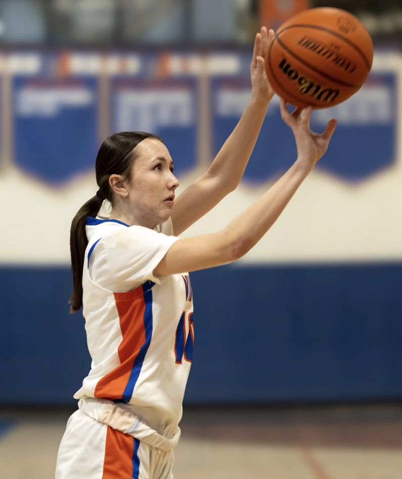 Photo by Kathy Aney Umatilla's Peytan Fullerton shoots a 3-pointer while playing McLoughlin on Jan. 17, 2026, in Umatilla.