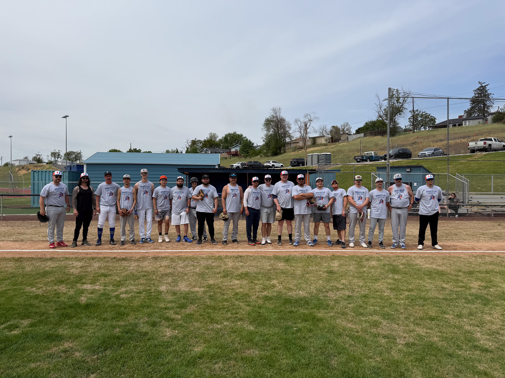 Photo of all alumni players