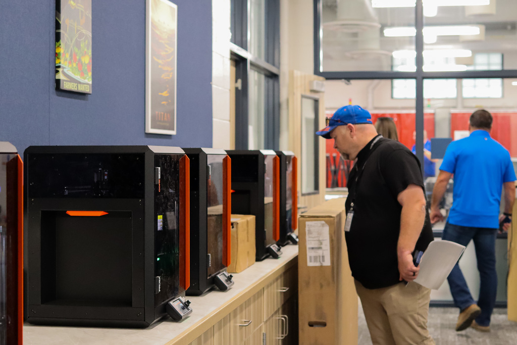 photo at of new 3D printers at CTE building