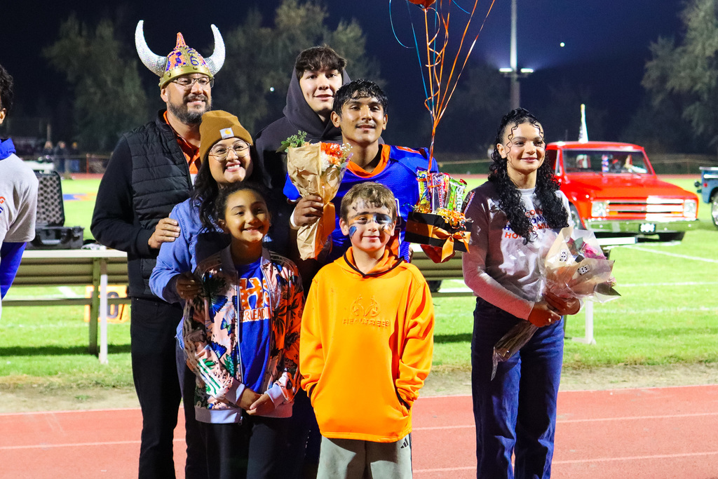 Photo of senior court with family
