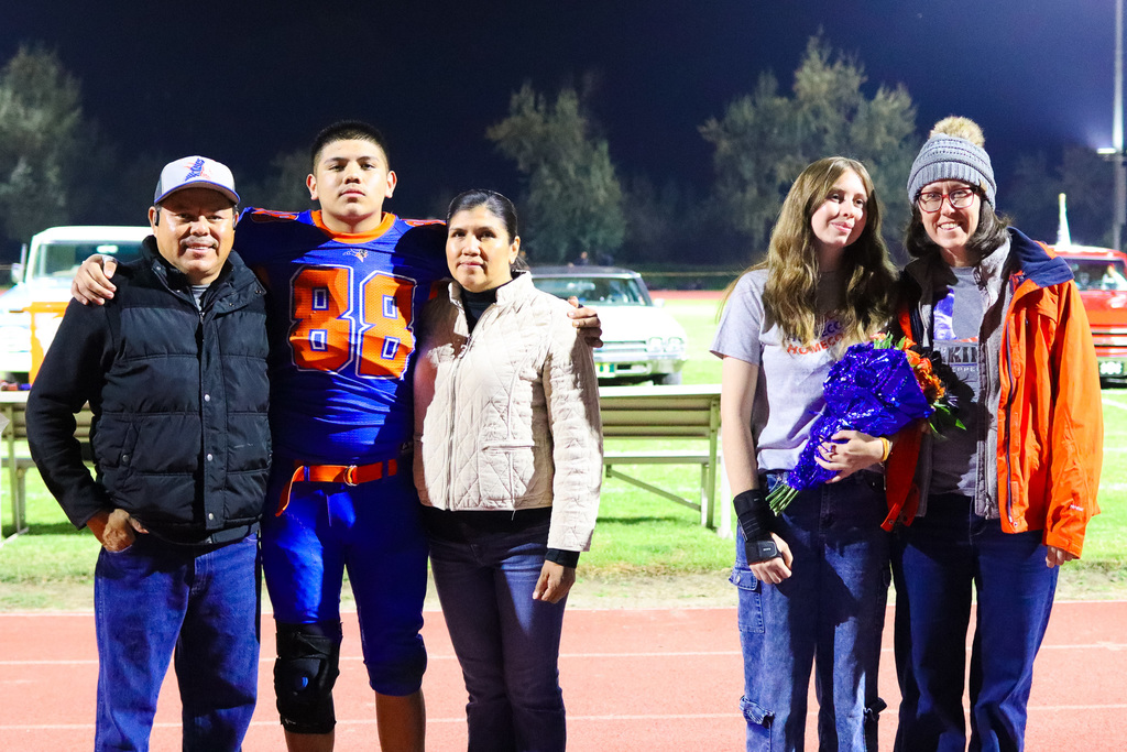 Photo of senior court with family