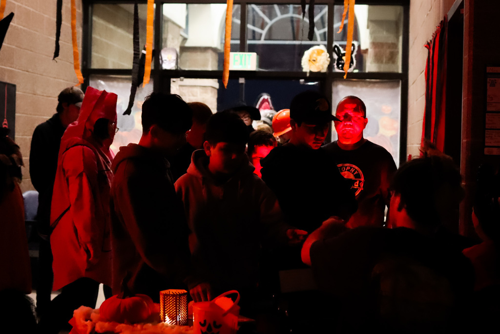 Photo of line at the door 