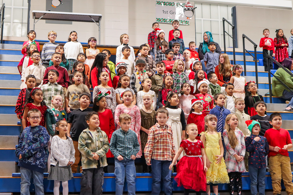 photo of 1st grade singing