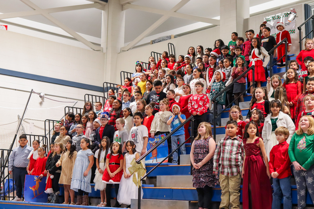 photo of 3rd grade singing