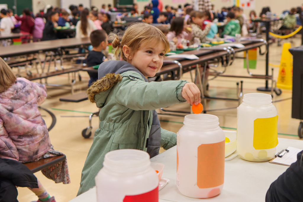 student voting on peanut butter yogurt sample