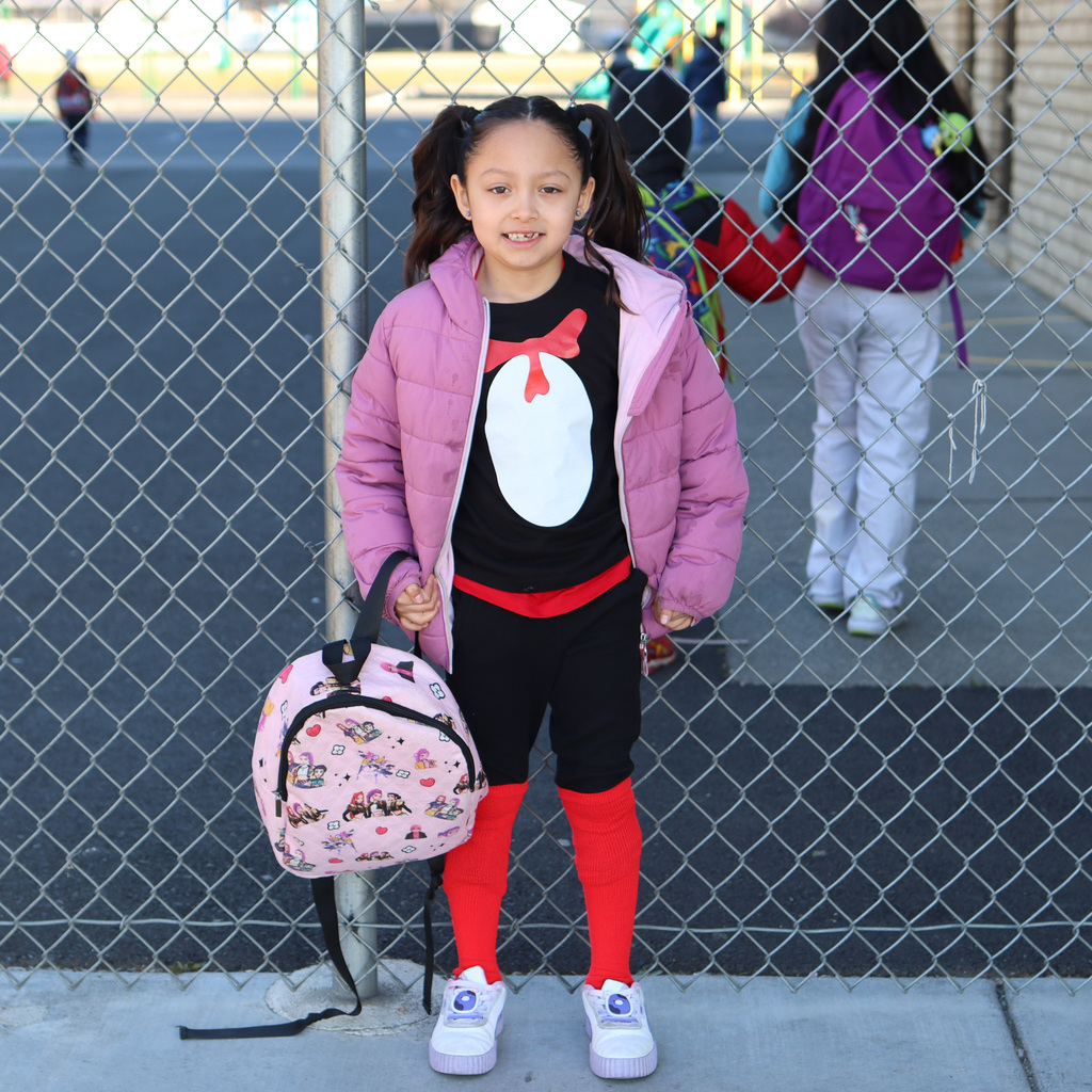 student dressed like cat in the hat