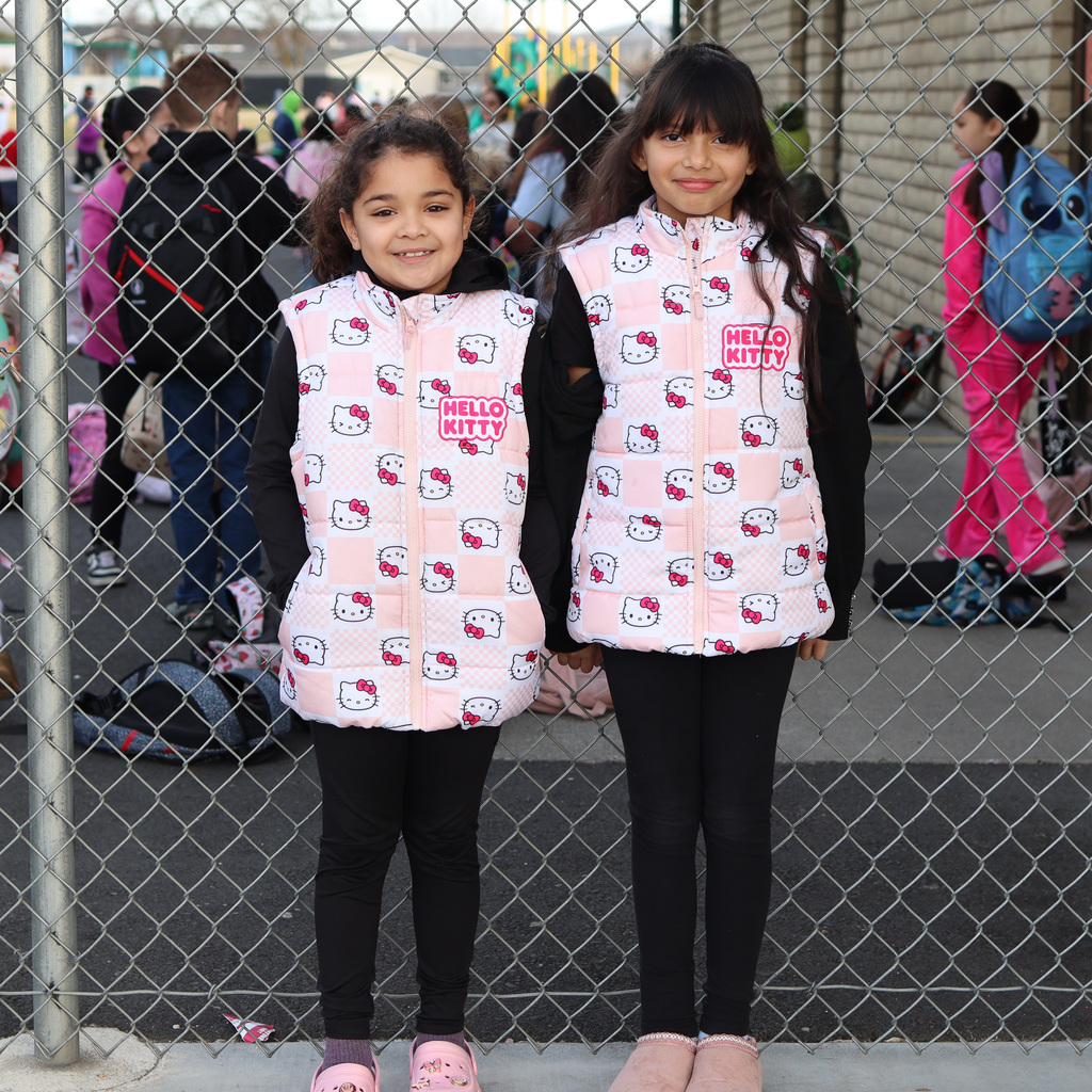 students dressed as twins