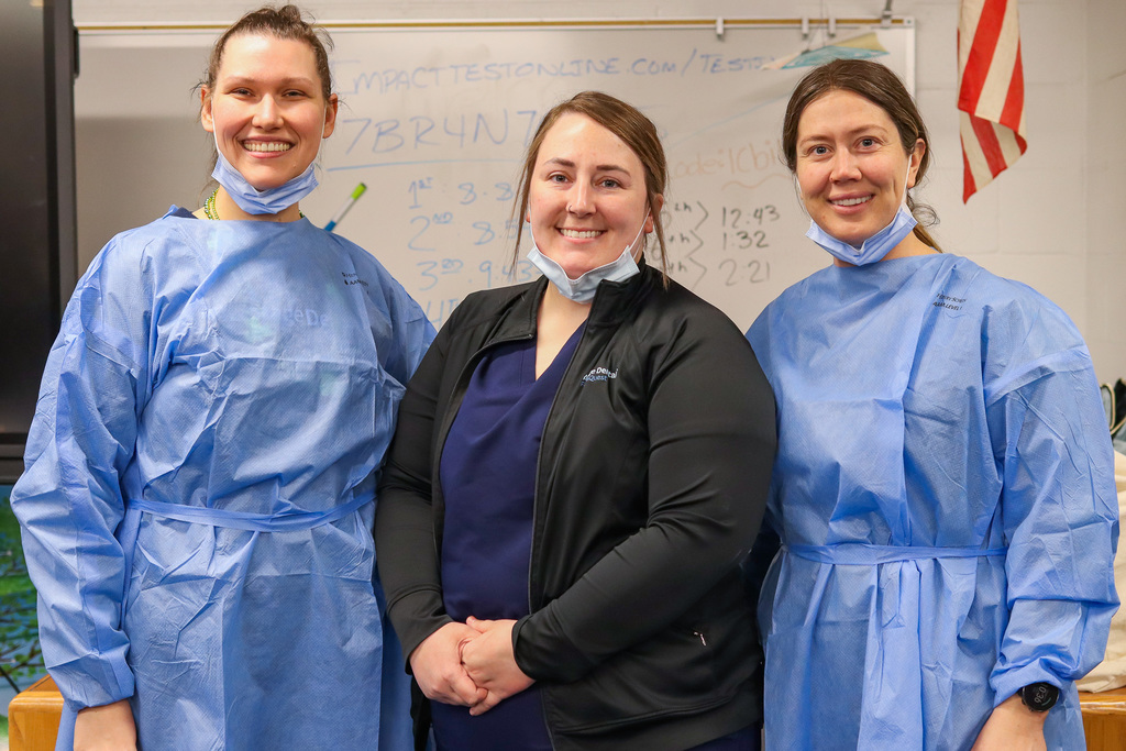 Photo of dental hygienists 