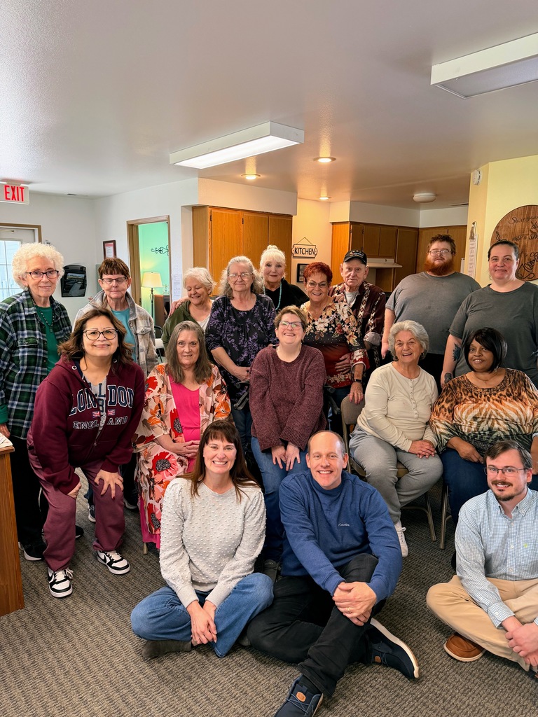 Group photo of senior residents and pie judges 