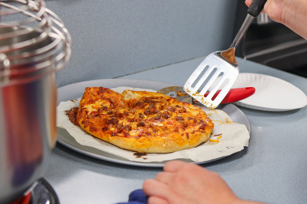 finished baked pizza 