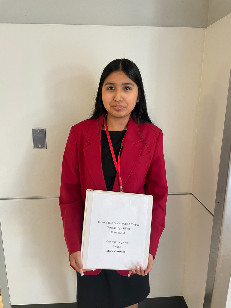 Junior Cindy with her Career Investigation Binder 