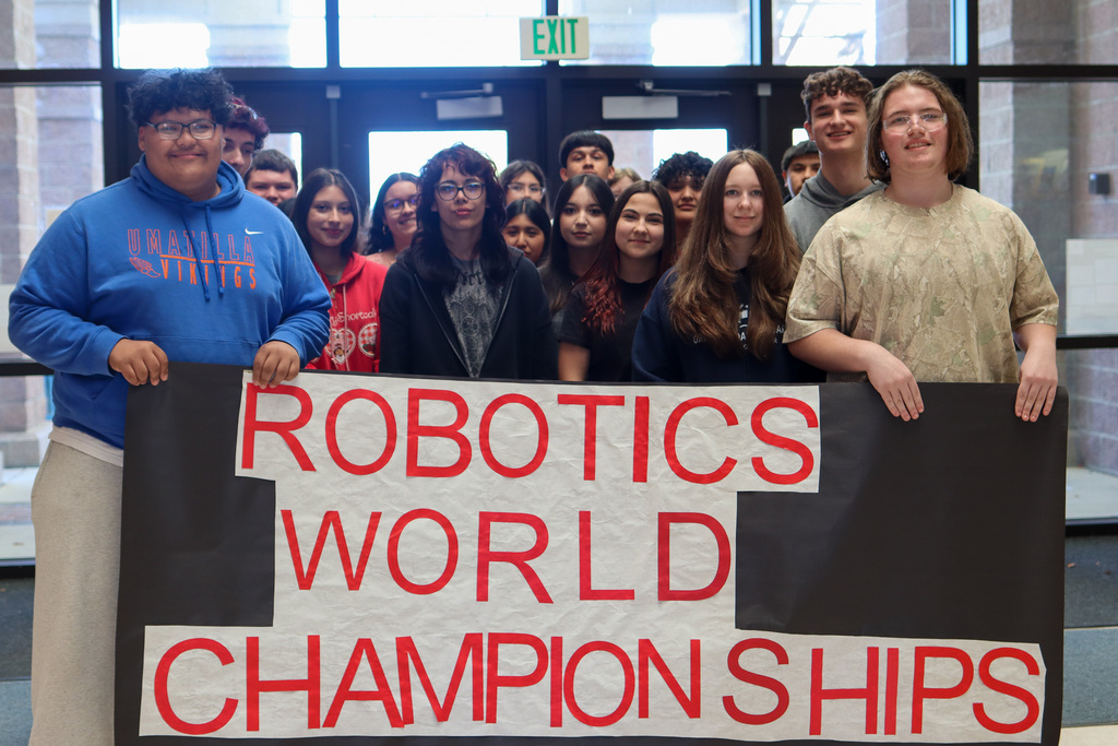 Photo of robotics team 