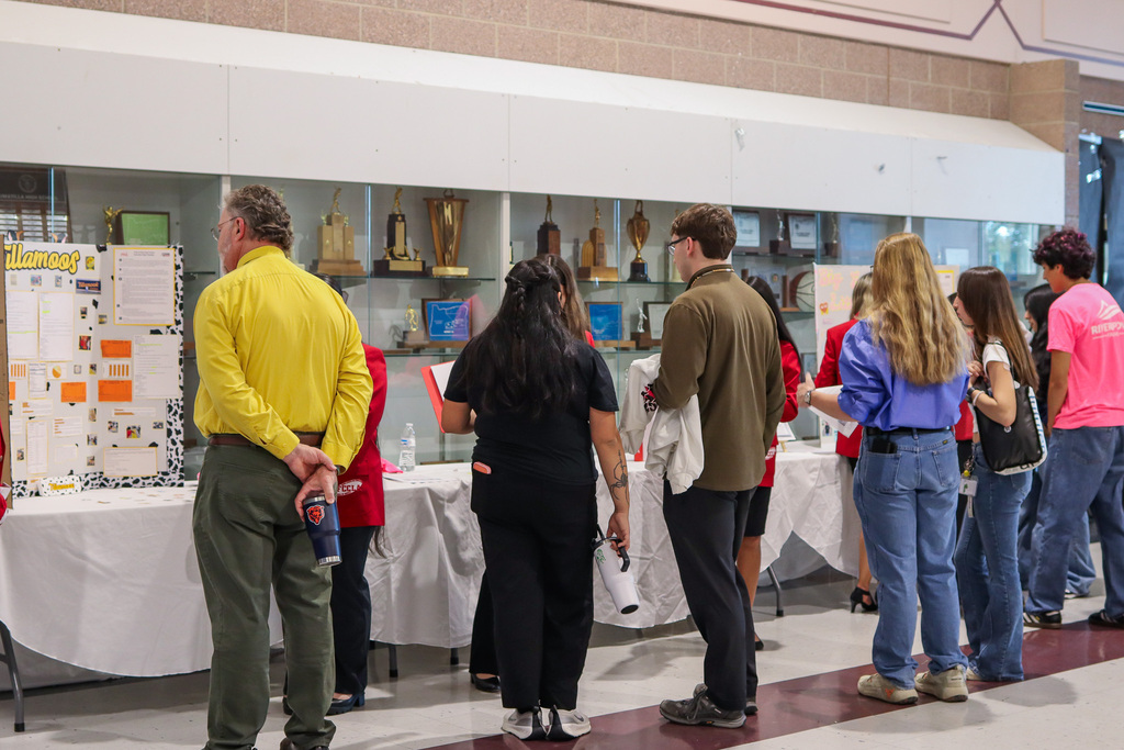 Attendees visiting the FCCLA tables 