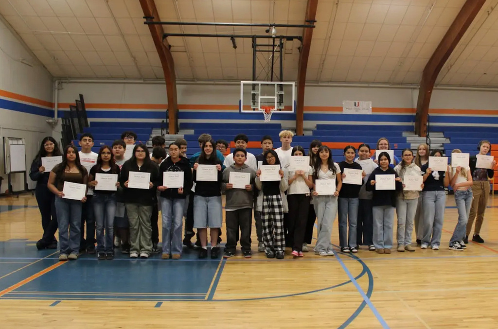 Photo of students with awards