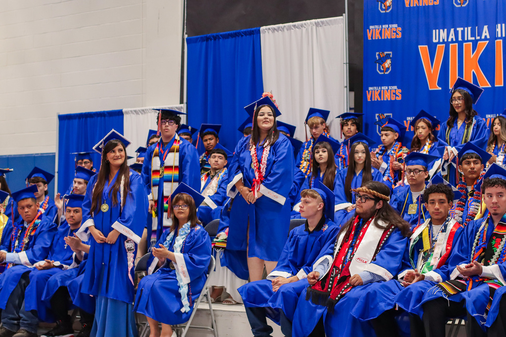 Students who received the Oregon State Seal of Biliteracy standing