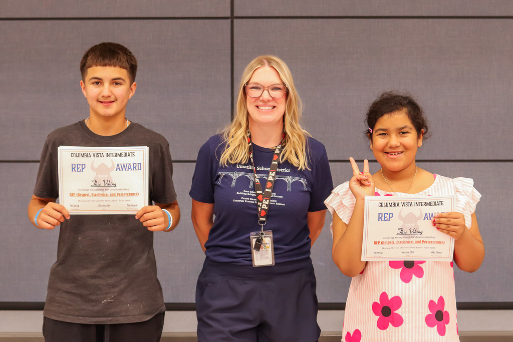 Mrs. Hernandez and her REP Award winners
