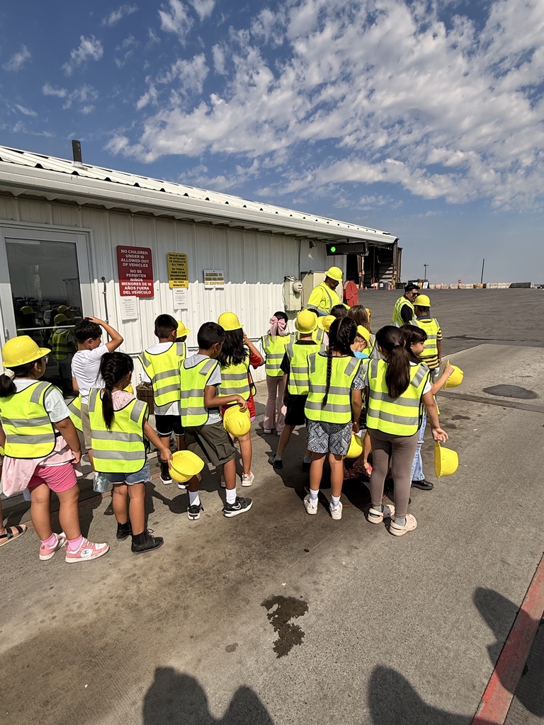 students on a tour of the sanitary disposal 