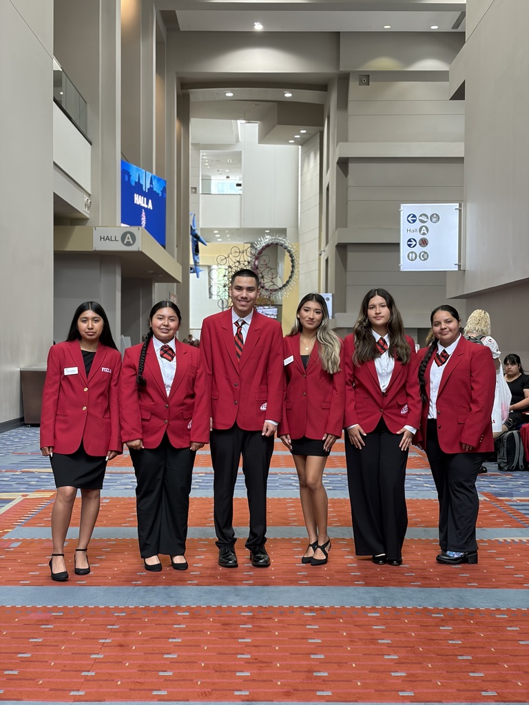 Students at the conference. Pictured left to right Cindy Oseguera, Patricia Oseguera, Eduardo Cruz, Joana Gallegos, Jocelyn Morales, Daniela Lopez
