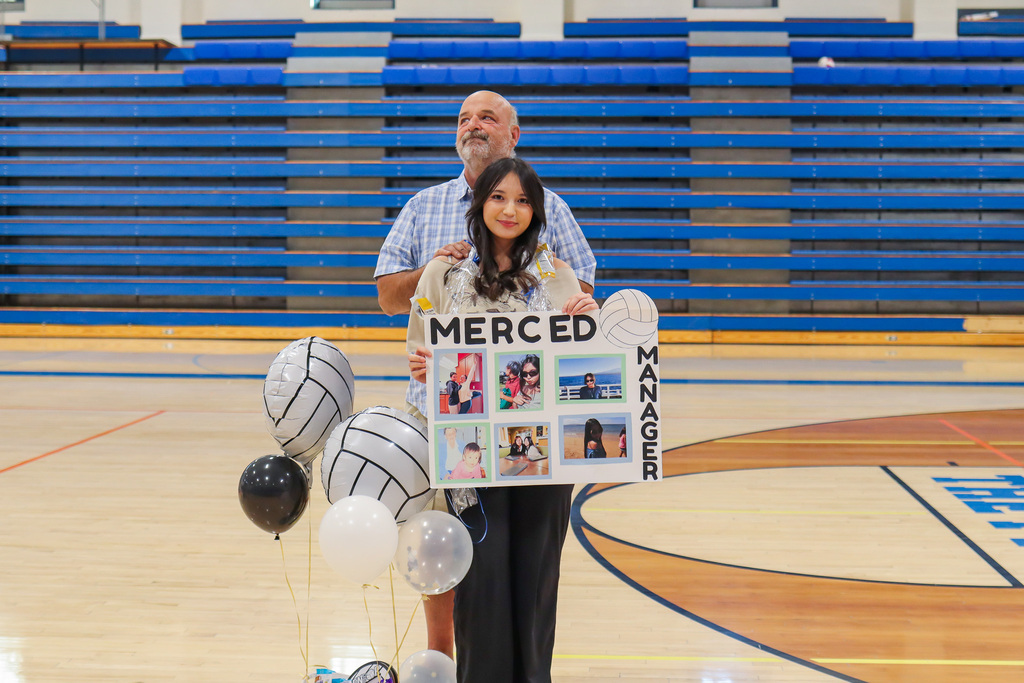 volleyball senior with family