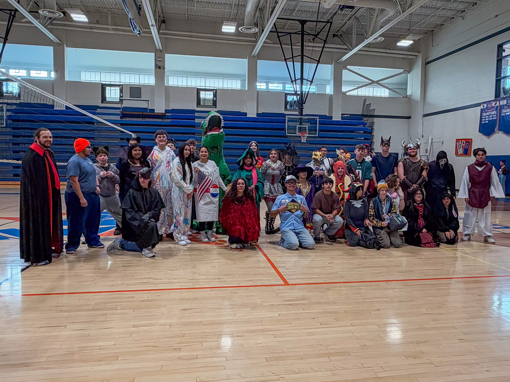 UHS students who dressed in their costumes