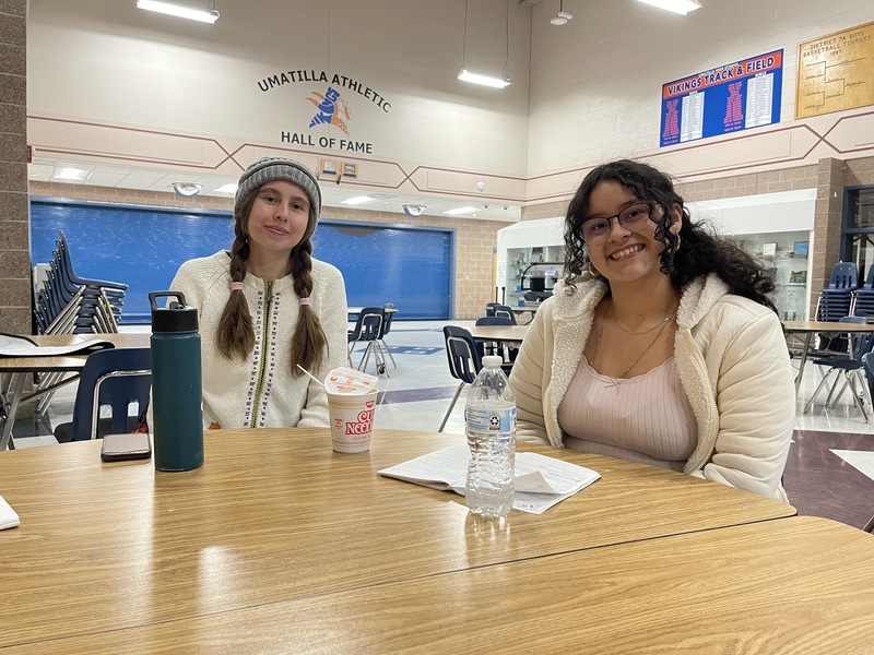 two stage actors wait for rehearsal