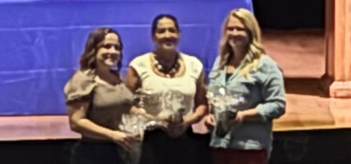 3 women standing