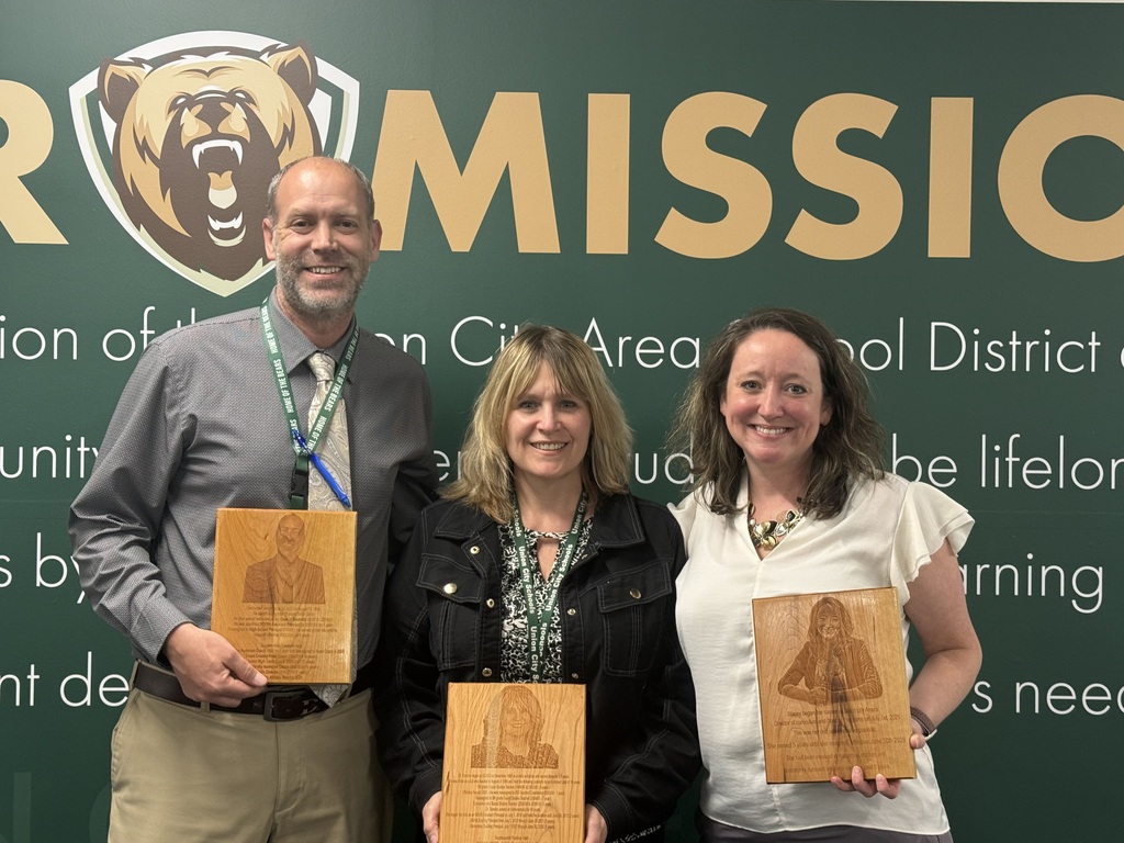 Board Recognition of Mr. Dan Keefer, Dr. Melissa Tomcho, and Mrs. Stacey Dell.