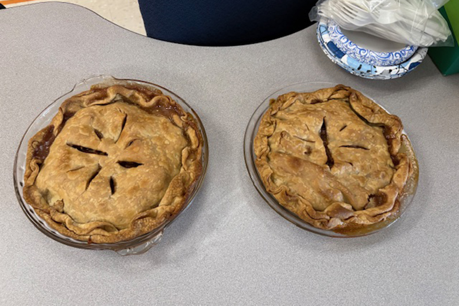 Apple pies