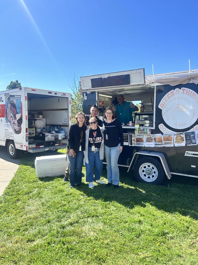 GFJ Staff with a local food truck