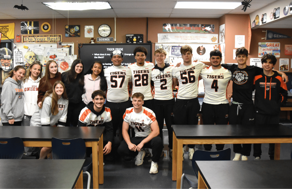 UEHS Students in JFS Middle school