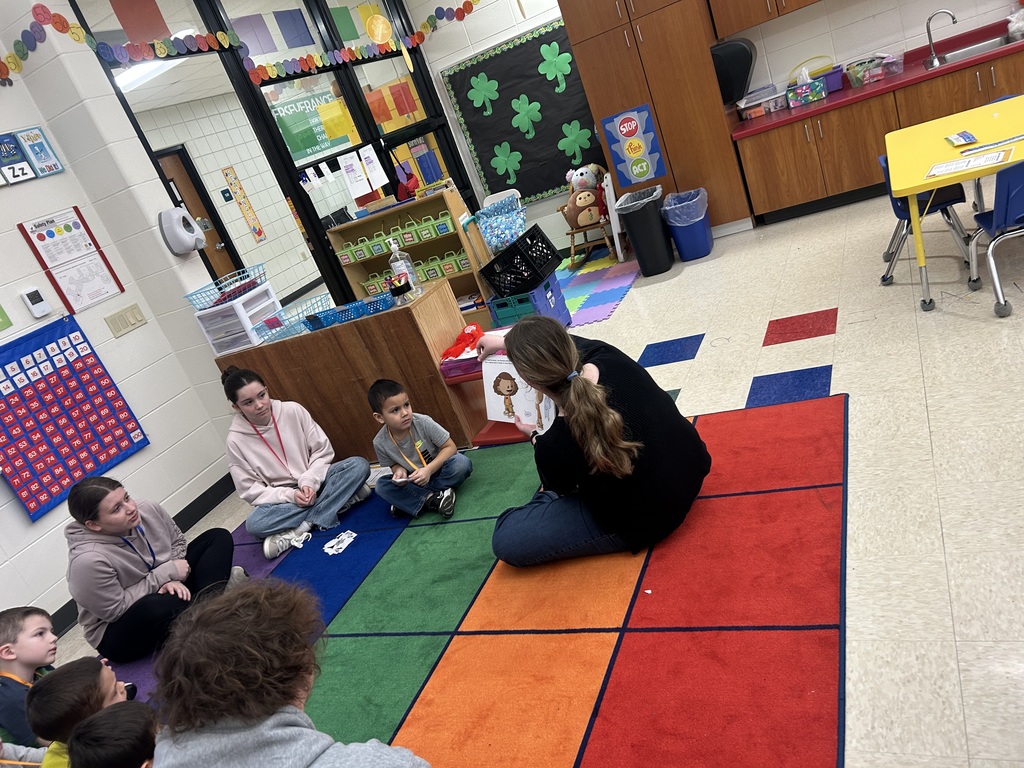 4K students with high school helpers