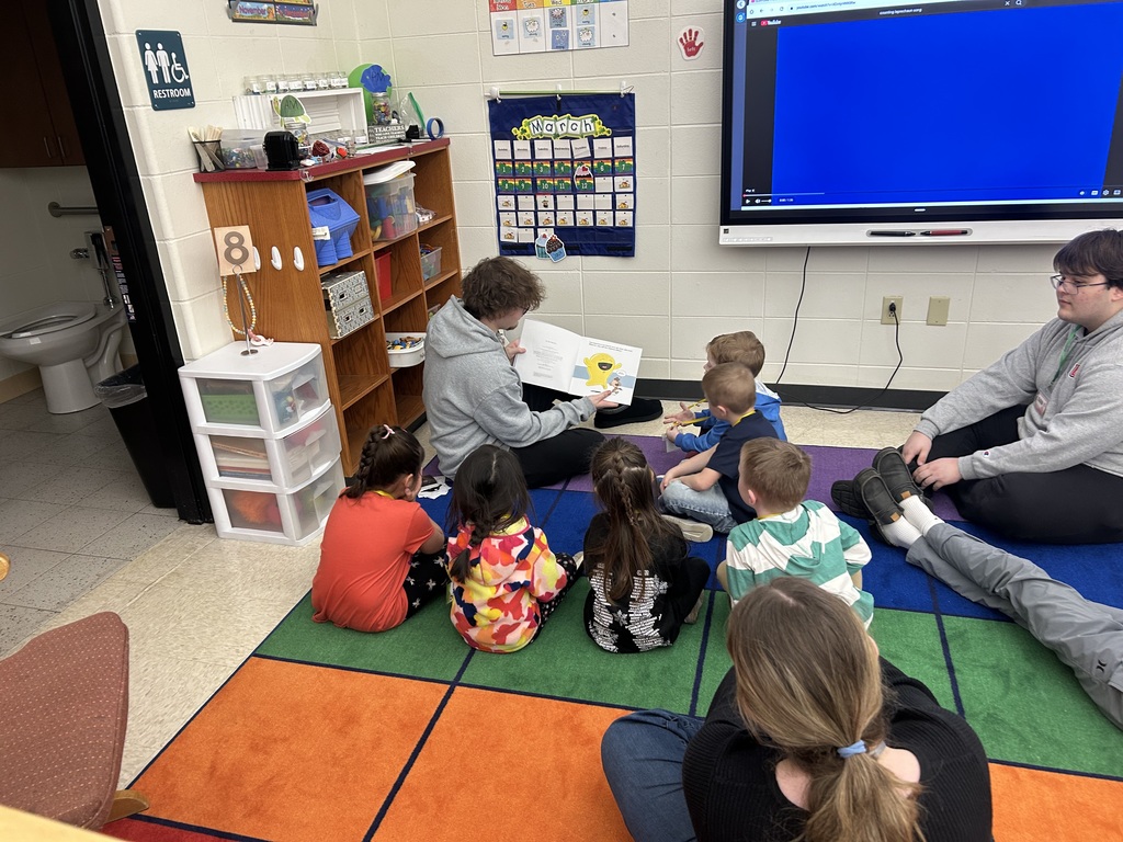 4K students with high school helpers