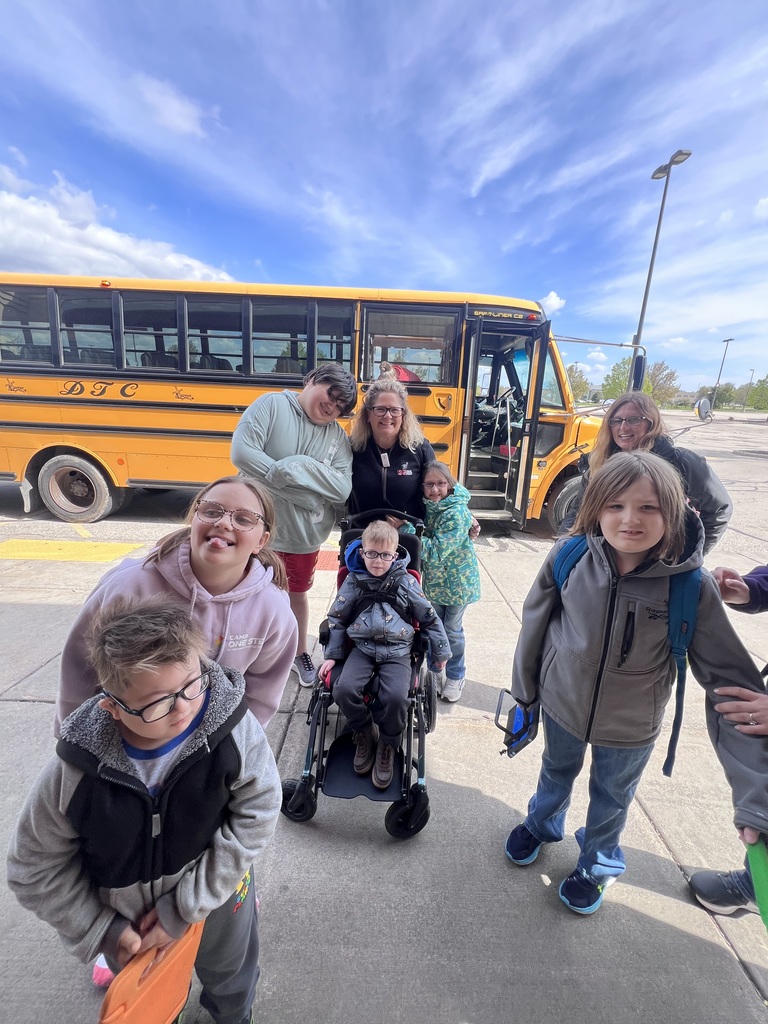 students on a field trip at the movie theater