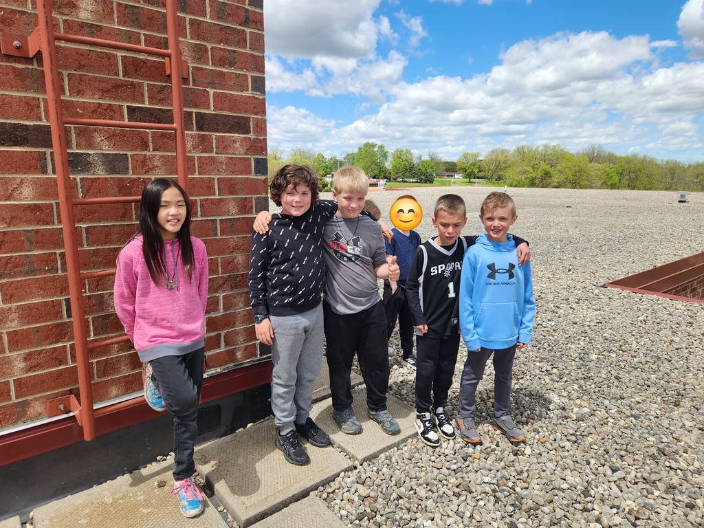 students pose for a photo