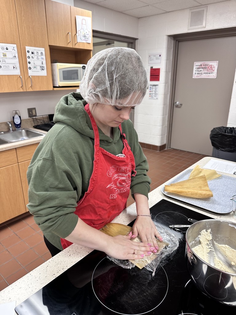SStudents making tamalestudents making tamales