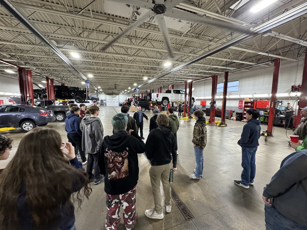 Students on field trip at Lynch.