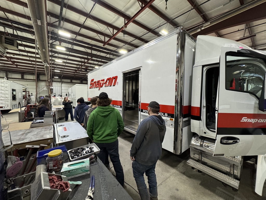 Students on field trip at Lynch.