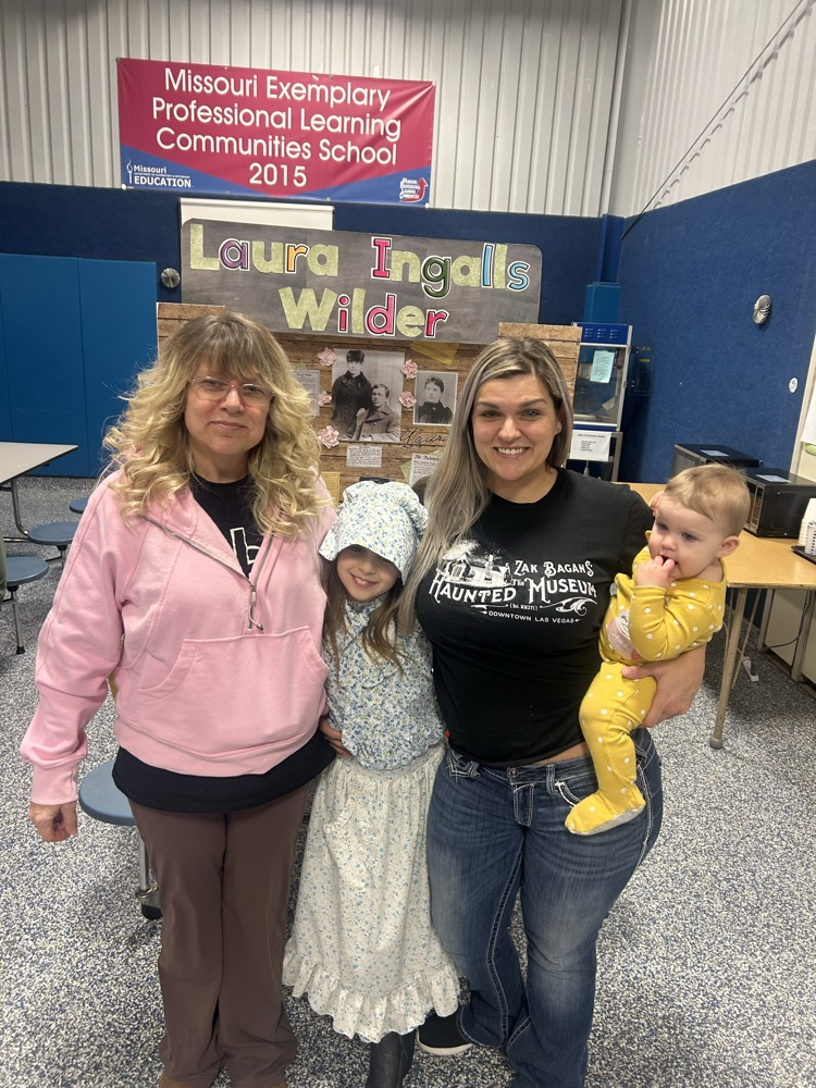 3rd Grade Famous Missourian Exhibit.