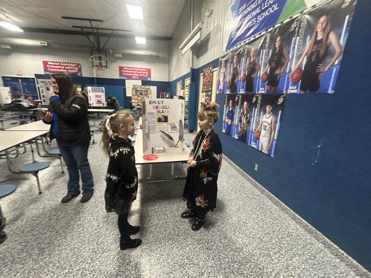 3rd Grade Famous Missourian Exhibit.