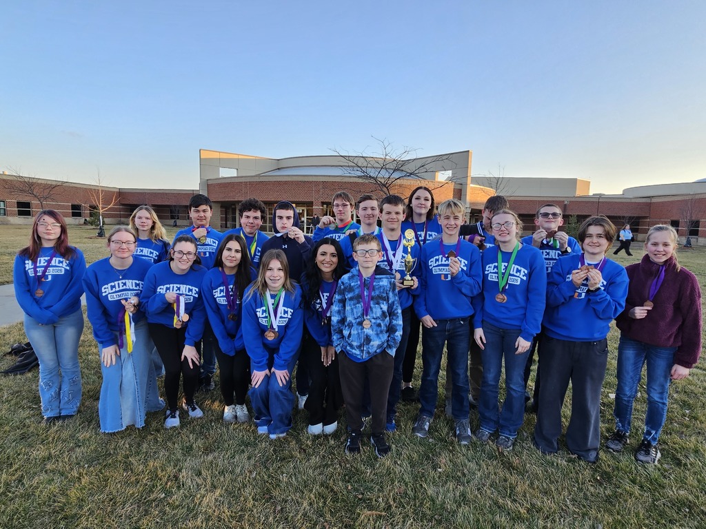 Uniontown students with their medals
