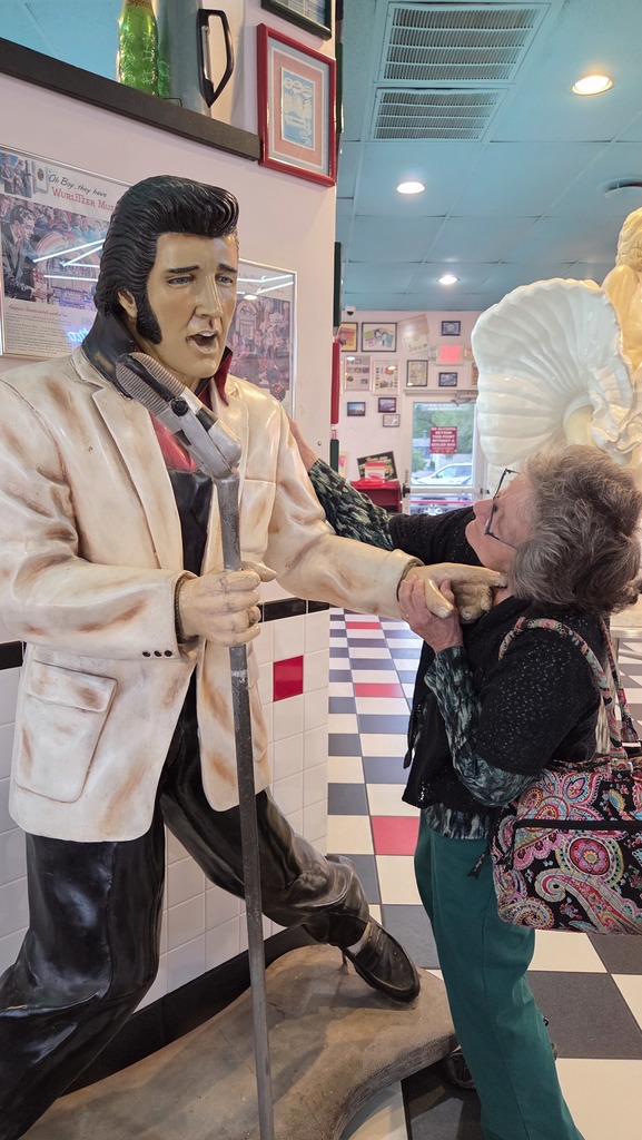 Pam Speer and Elvis