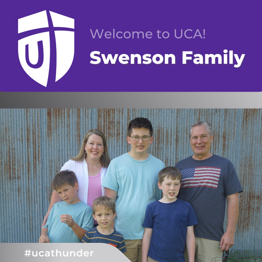 graphic with a family picture of new students coming to UCA in the fall