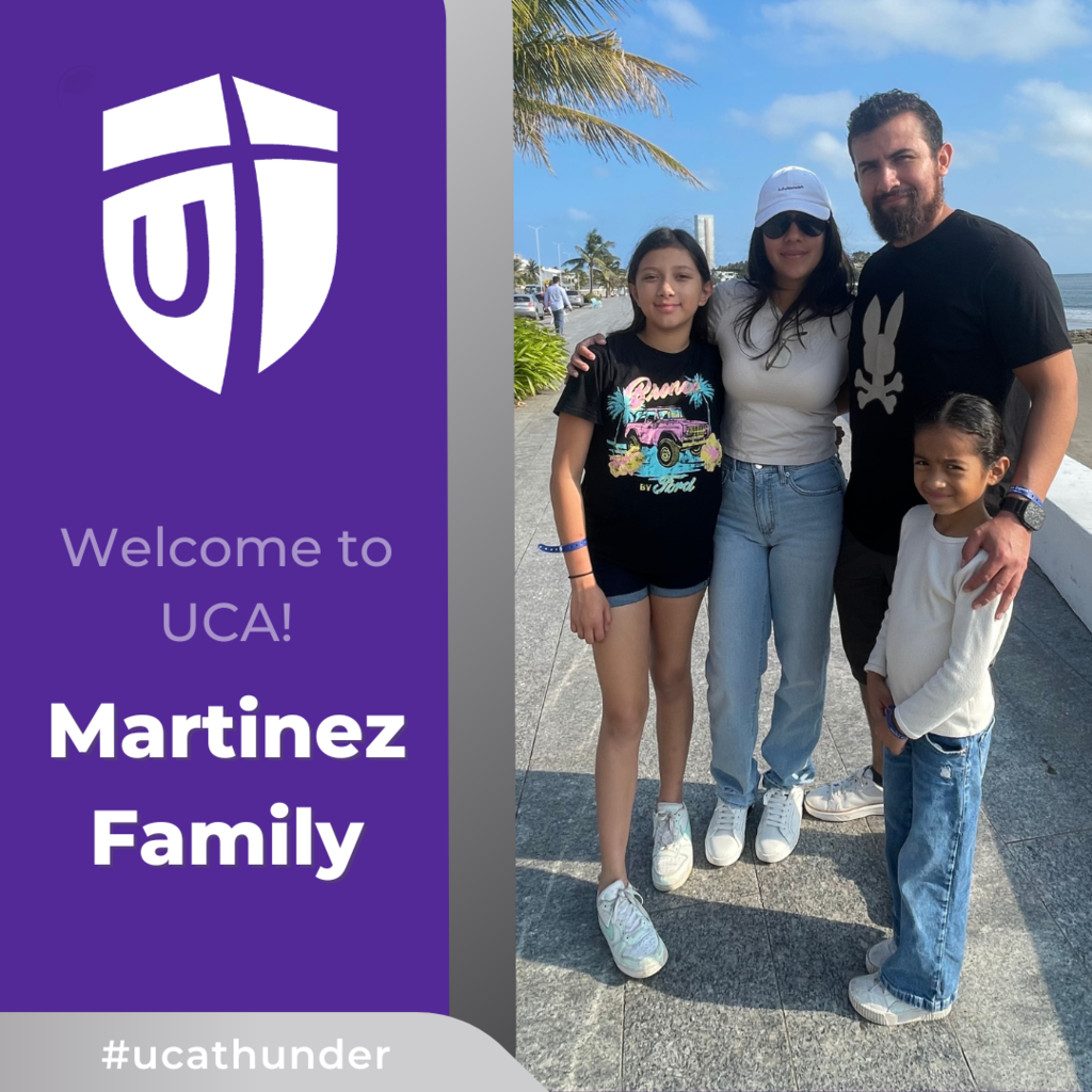 photo of a family with students who will be new to UCA this year