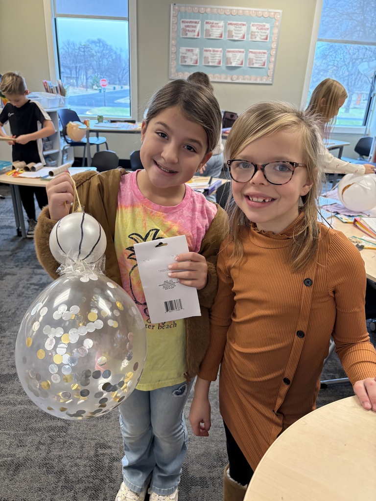 students making a balloon float based off of the "Balloons Over Broadway" story