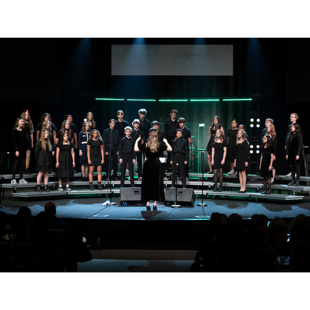 7th and 8th grade choir students performing during Christmas concert