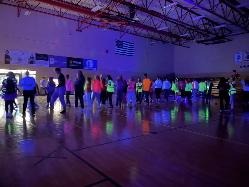 students line dancing